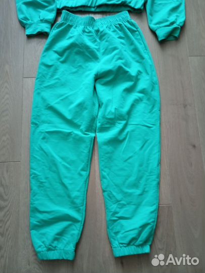 Спортивный костюм женский