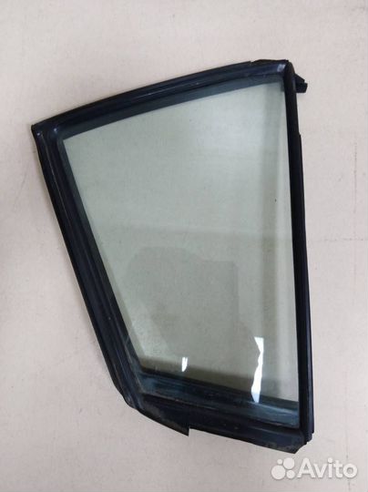 Стекло двери задней правой форточка Mazda Mazda 3