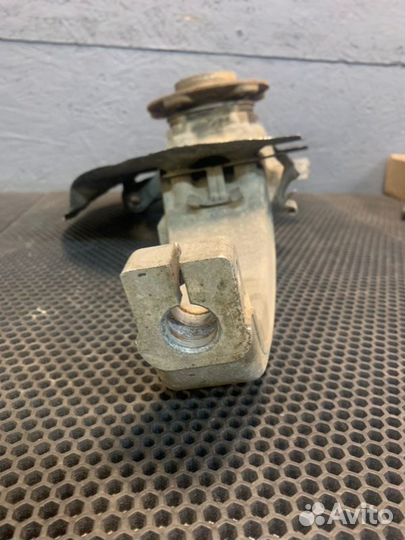 Кулак поворотный передний правый Bmw 520I F10 N20