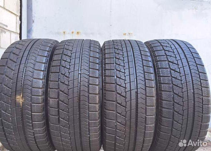 Bridgestone Blizzak VRX 225/50 R17 94Q