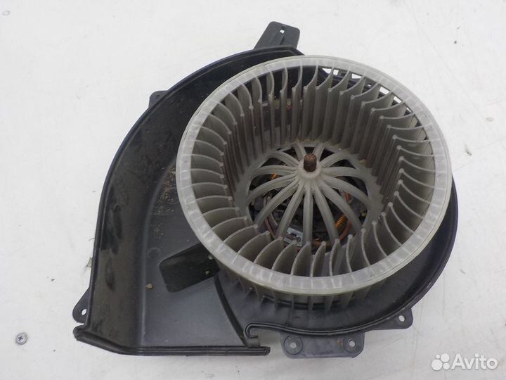 Мотор печки Skoda Rapid 2013