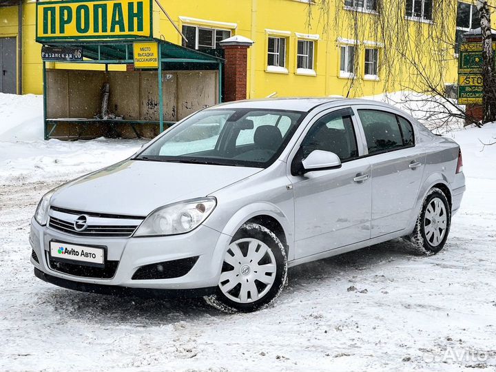 Opel Astra 1.8 МТ, 2010, 126 190 км