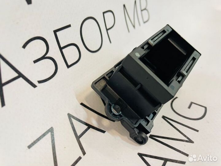 Крышка OBD Mercedes W204