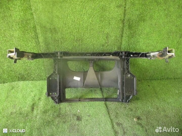 Рамка радиатора на BMW 118i E87 N46B20