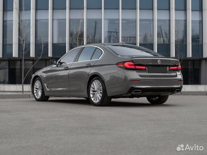 BMW 5 серия 2.0 AT, 2022, 12 700 км