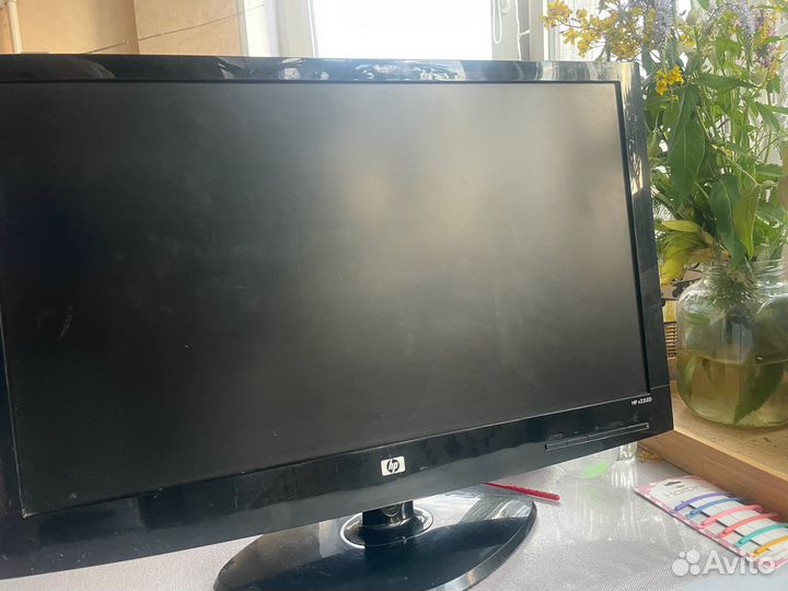 Монитор HP x22LED