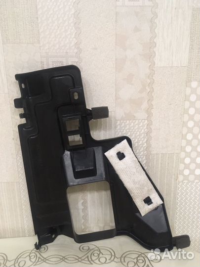 Накладка на торпедо tayota rav 4