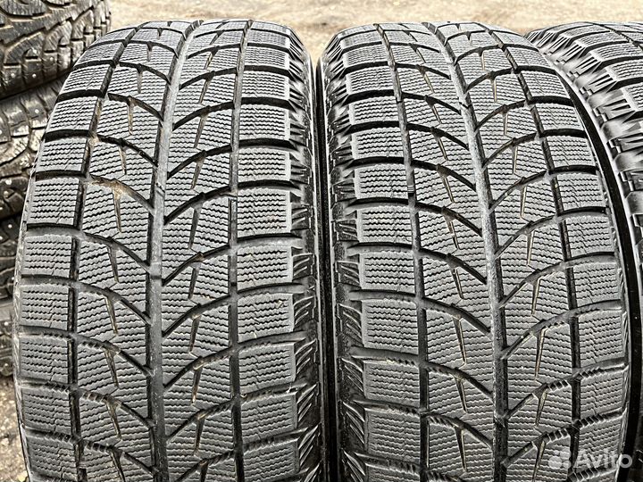 Bridgestone Blizzak WS-60 225/60 R17 99R