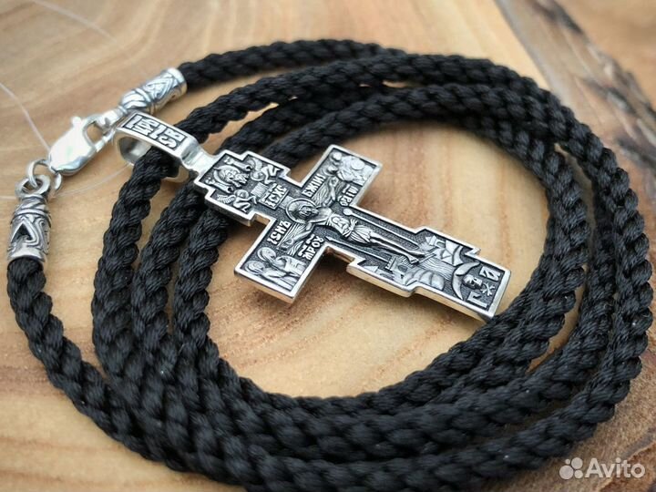Серебряный крестик