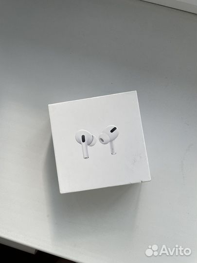 Коробка от airpods pro
