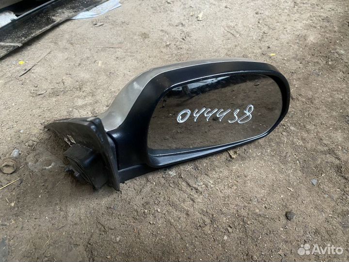 Зеркало правое Hyundai Elantra 2000-2006