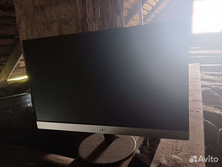 Монитор LG