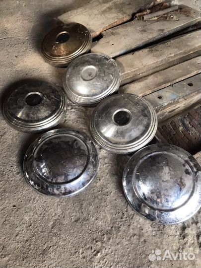 Колпаки на колеса газ 21