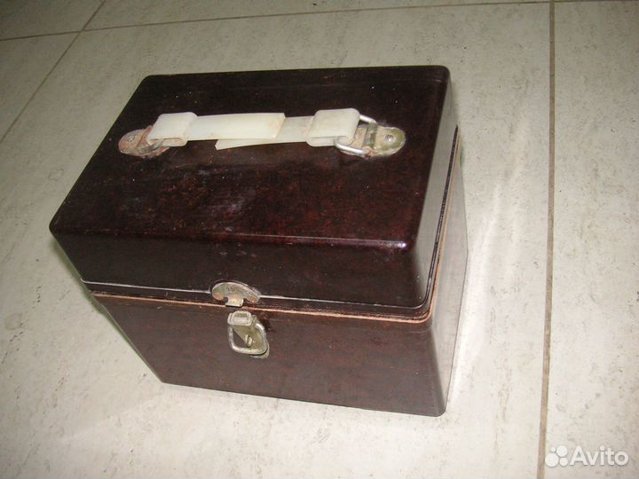 Мегаомметр М4100/3