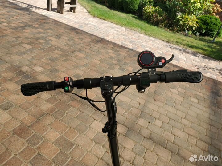 Самокат взрослый электрический