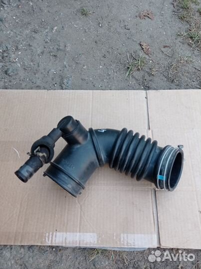 Патрубок воздуха Mitsubishi Outlander 4B11 GF