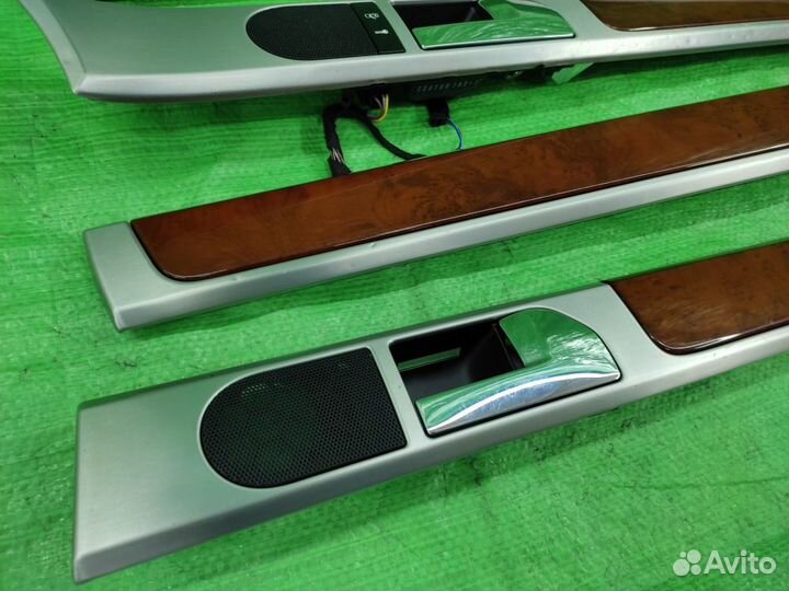 Накладки дверей декор. под дерево VW Touareg 02-10