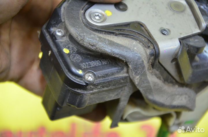 Замок задней правой двери Opel Astra J