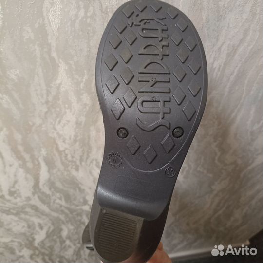 Резиновые сапоги