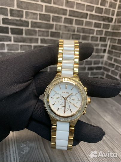 Часы женские dkny