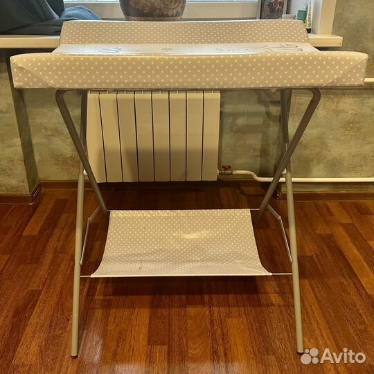 Пеленальный столик