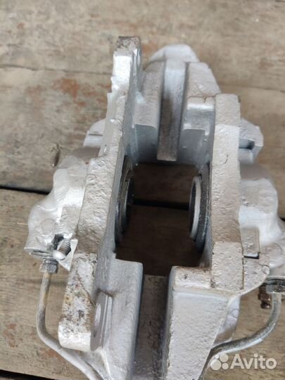 Суппорт передний правый и левый ваз 2101-07