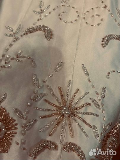 Свадебное платье 42 44 бу