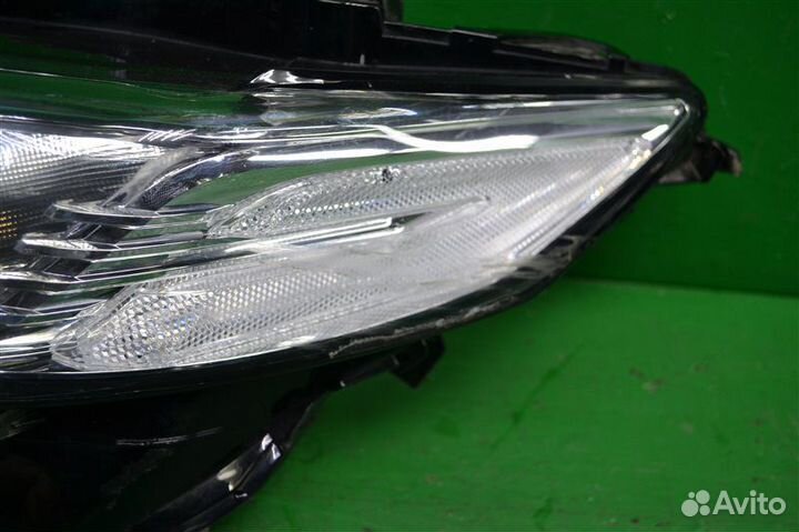 Фара левая Toyota Camry V70 2018