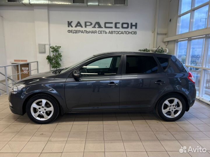 Kia Ceed 1.6 AT, 2011, 163 500 км