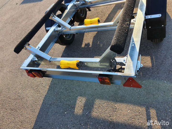 Прицеп для катера двухосный 5.20