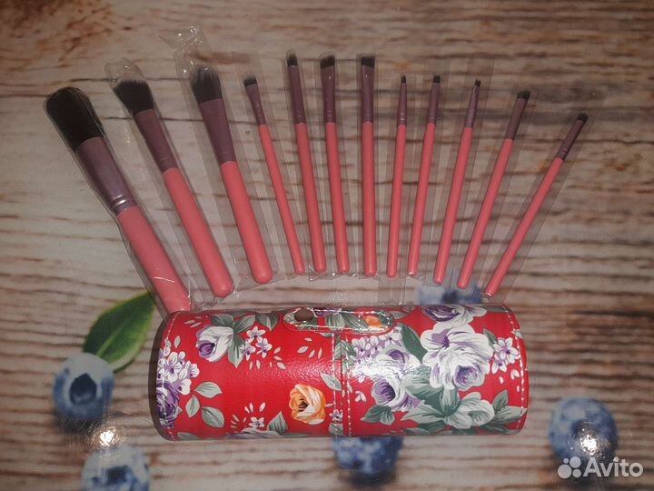 Наборы кистей для макияжа, повязки-бант (новые)