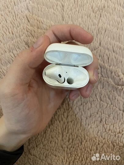 Airpods 1 кейс+наушник правый оригинал