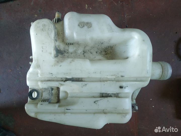 Бачок омывателя Пежо 406 (Peugeot 406)
