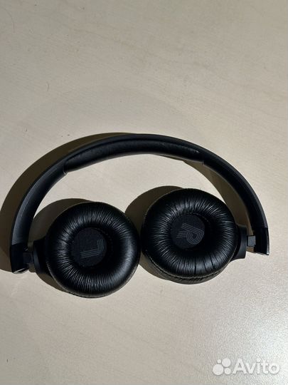 Наушники JBL