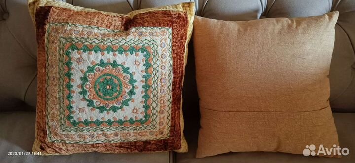 Декоративные подушки с вышивкой