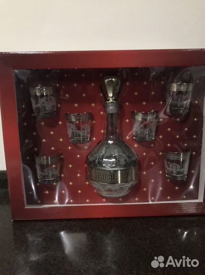 Графин со стопками. Подарочный набор