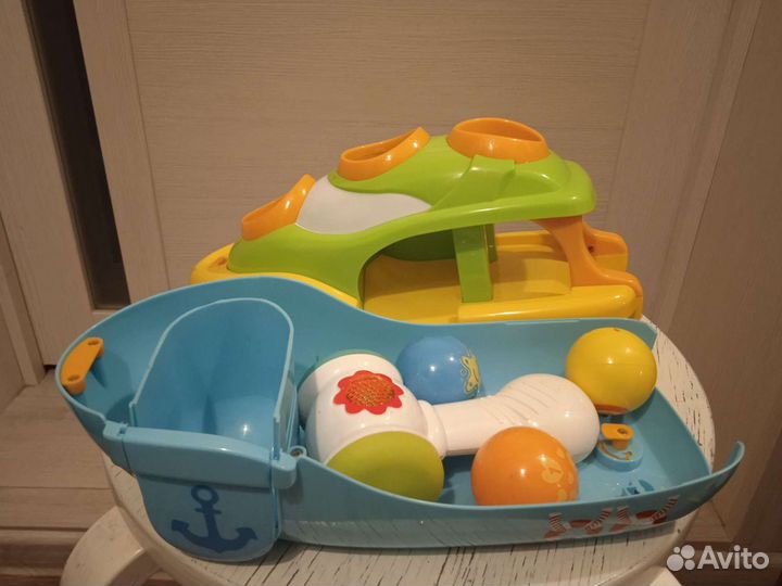 Развивающий кораблик с музыкальным молотком