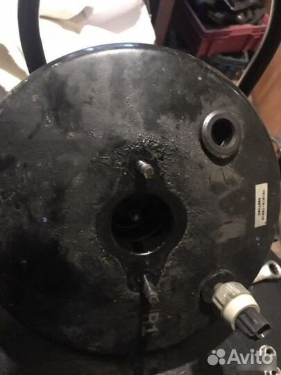 Цилиндр тормозной главный Toyota Hilux