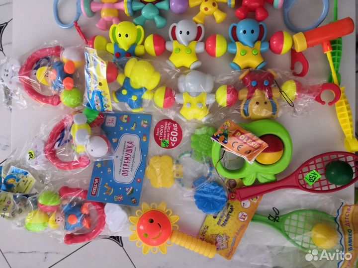 Растяжки, погремушка, подвес новое