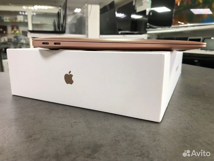 MacBook Air 2020/i3/8GB/Intel HD/256GB SSD/13.3