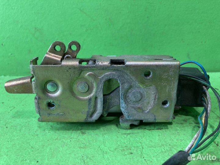 Замок двери правый KAMAZ 5490-S5