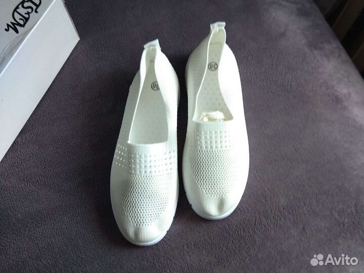 Тапочки (слипоны) женские новые