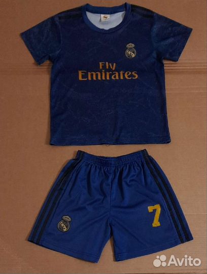 Футбольная форма Real Madrid