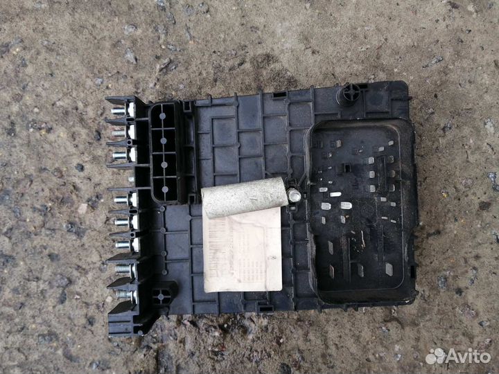 Блок Предохранителей Тигуан 2.0 TDI 3C0937125A