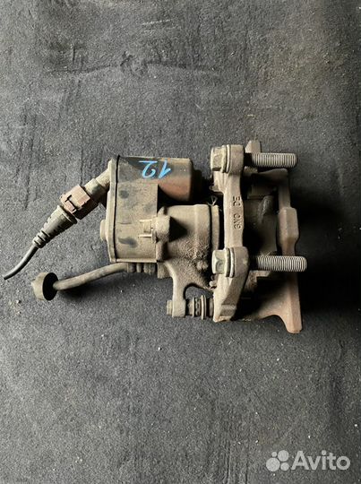 Суппорт задний с мотором audi A6C6