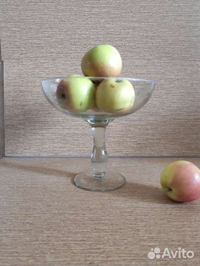 Посуда советская: салатник, вазы для фруктов, блюд