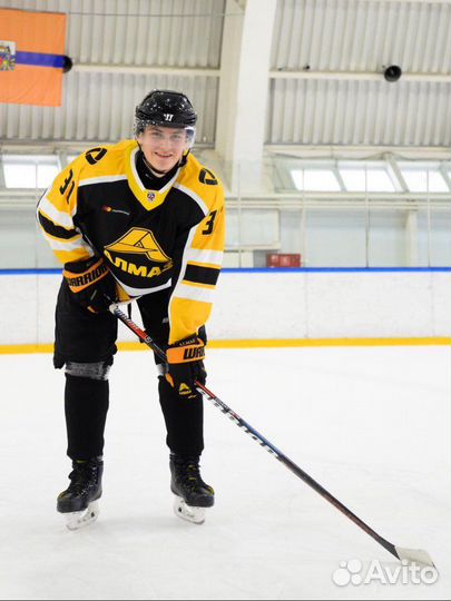 Тренер по хоккею