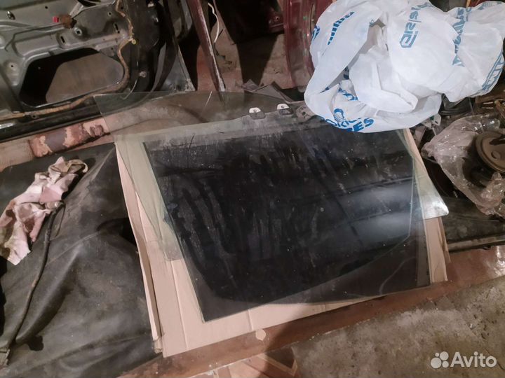 Стекла боковые Хонда Аккорд 5