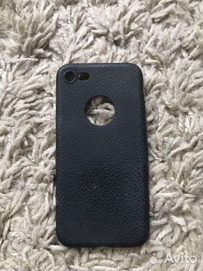 Чехол на iPhone