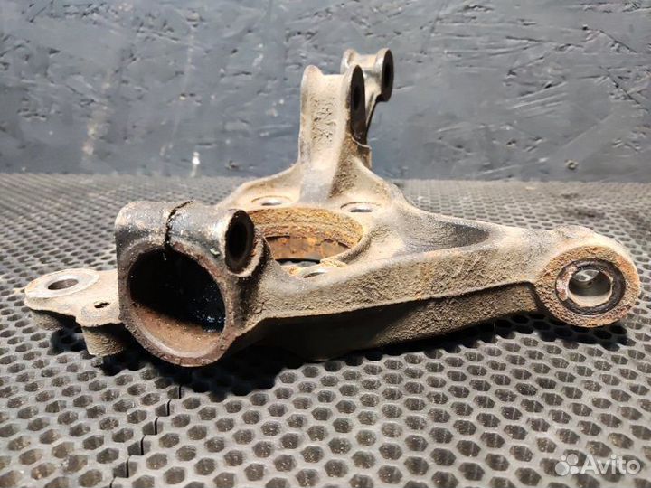 Кулак поворотный передний левый Subaru Forester